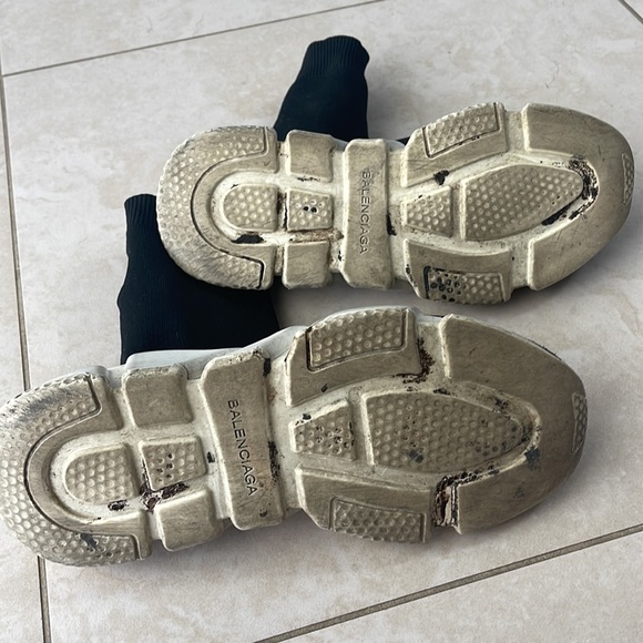 Balenciaga shoes - Picture 4 of 5